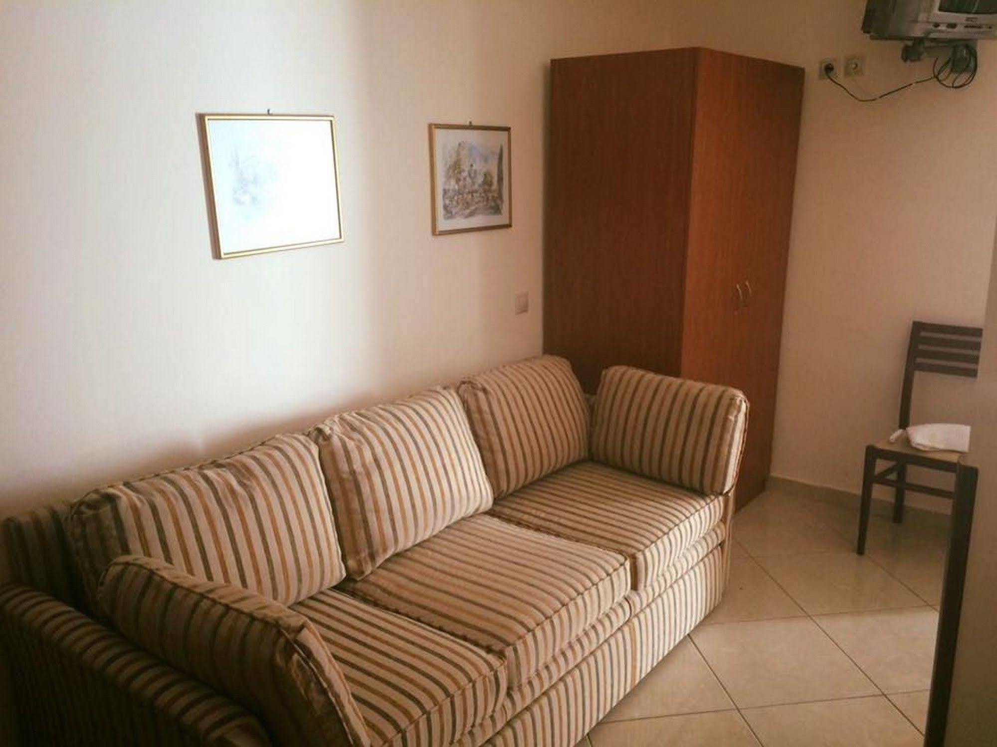 Nefeli Hotel Ágios Kírykos Εξωτερικό φωτογραφία